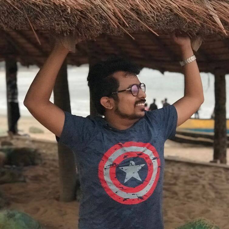 nilesh-sawant-beach-pic निलेश, Niel’S Tech & Consultancy चा संस्थापक